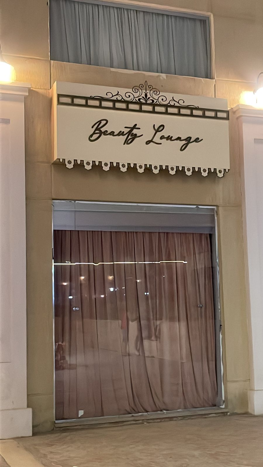 beauty lounge